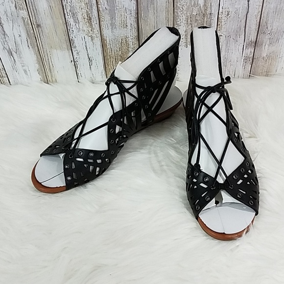 Jessica Simpson - Picture 3 of 7